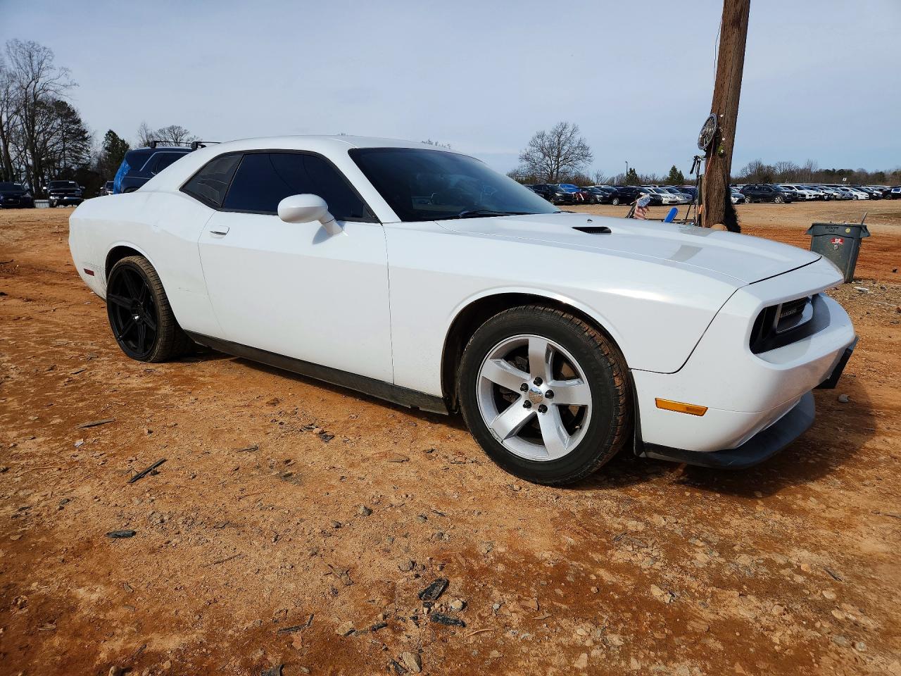2012 DODGE CHALLENGER SXT photo 4