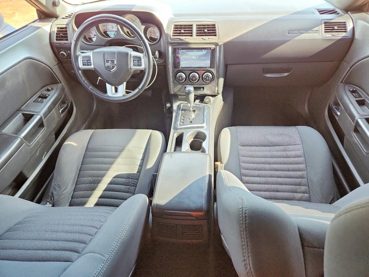 2012 DODGE CHALLENGER SXT photo 8
