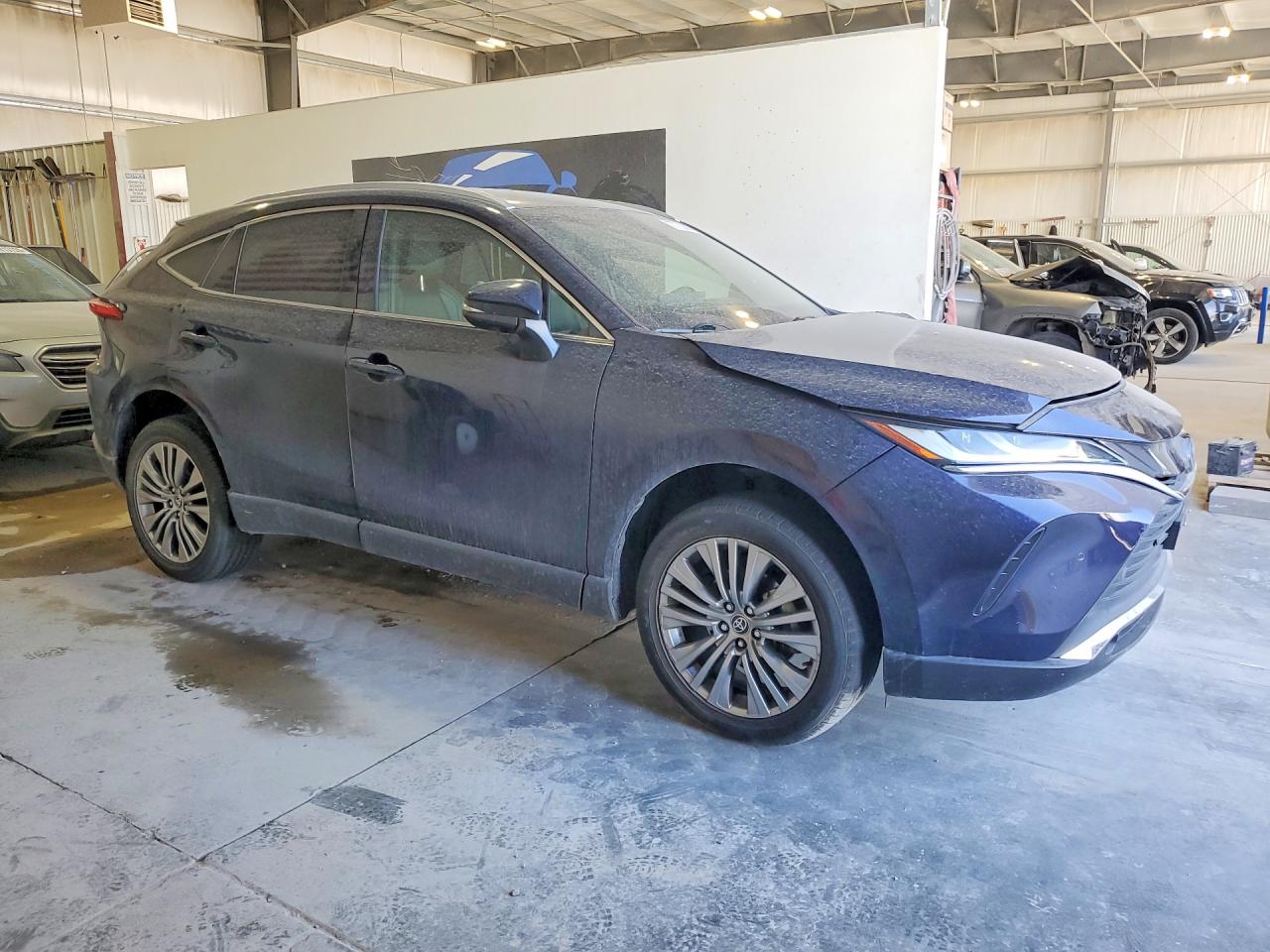 2022 TOYOTA VENZA LE photo 7