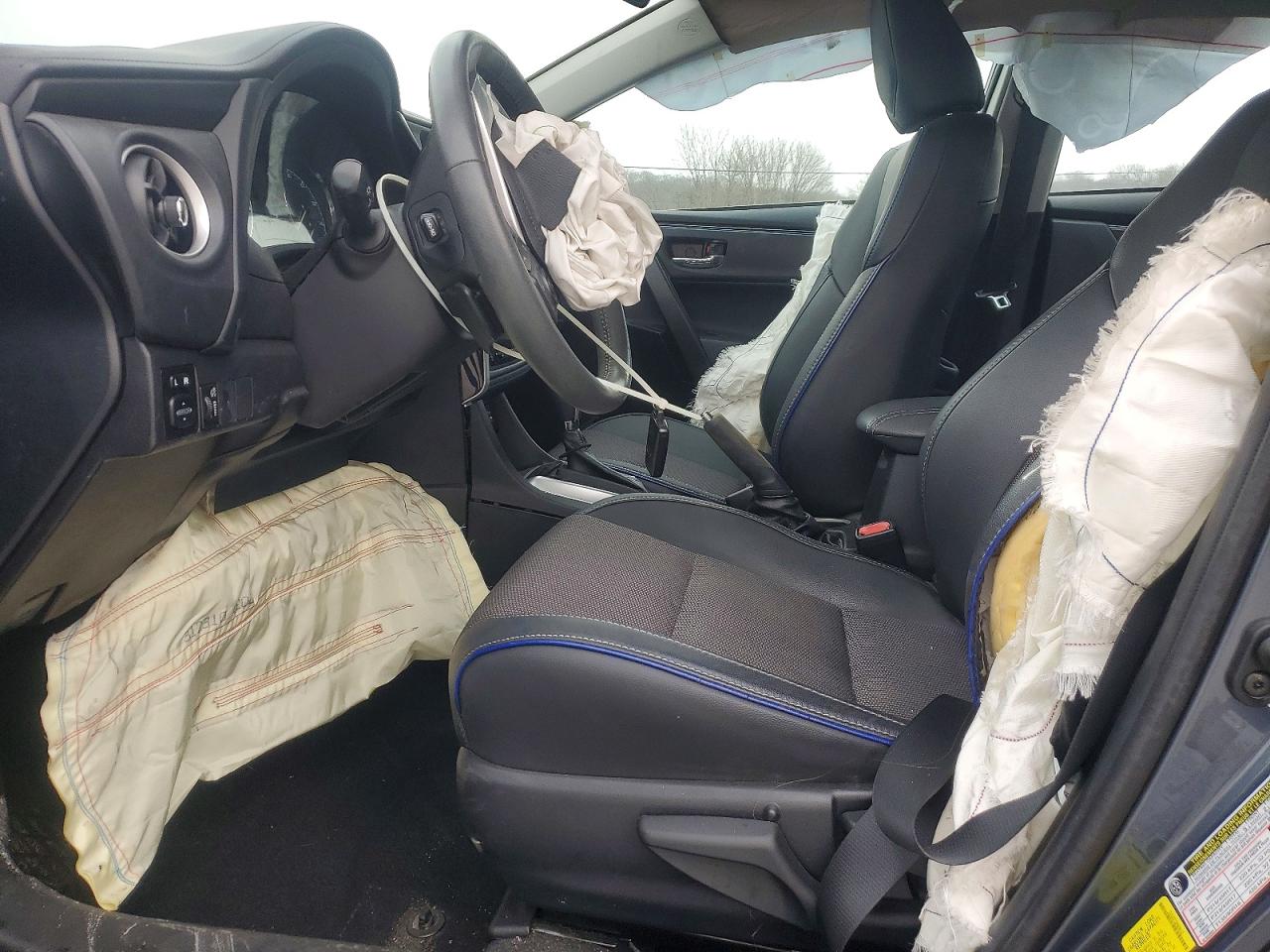 2018 TOYOTA COROLLA SE photo 13