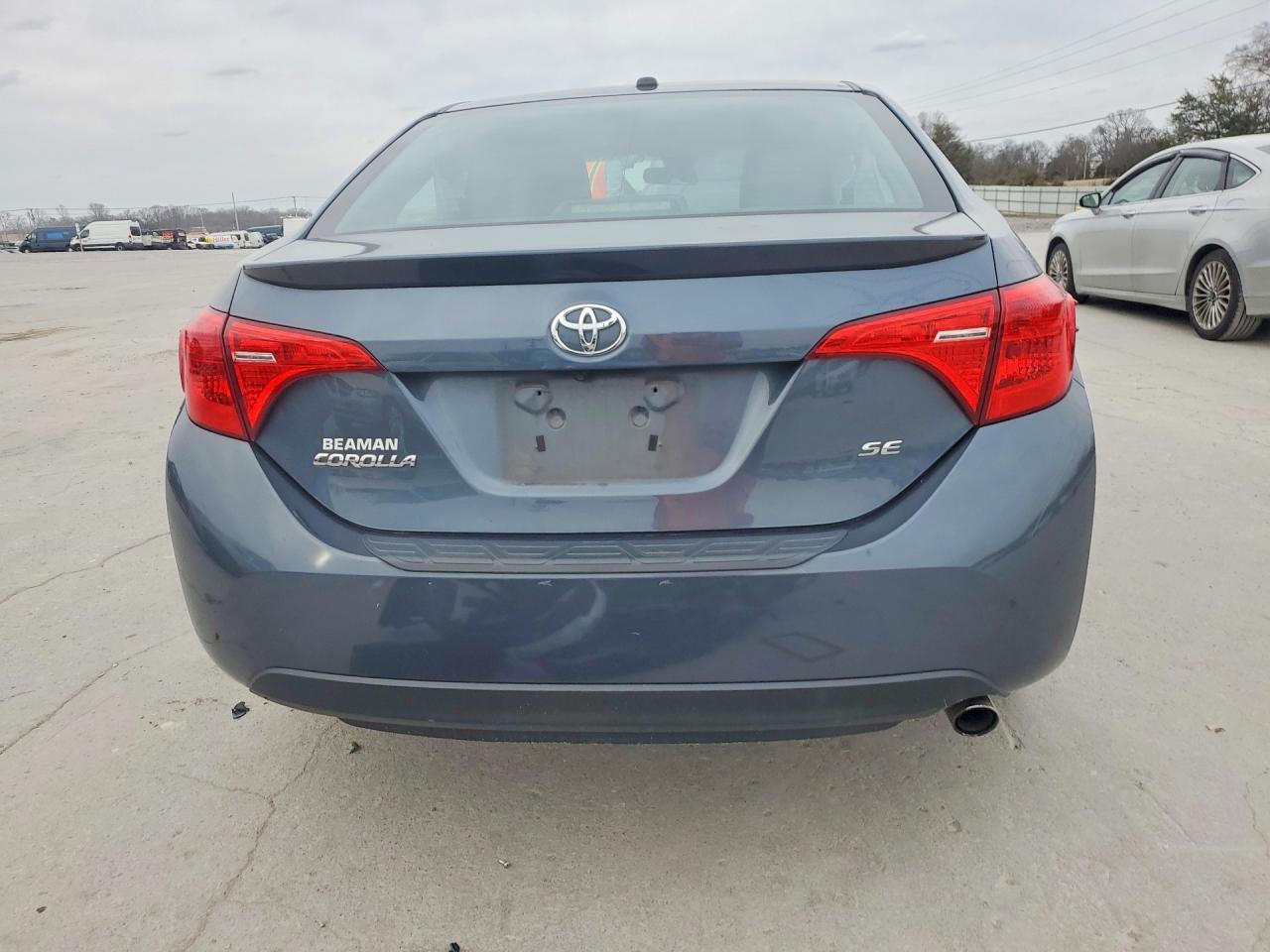 2018 TOYOTA COROLLA SE photo 11
