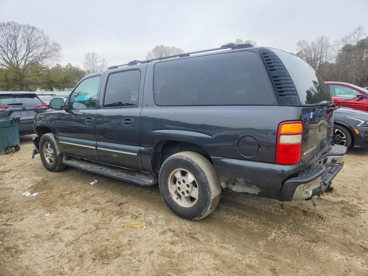 2003 CHEVROLET SUBURBAN K1500 photo 3