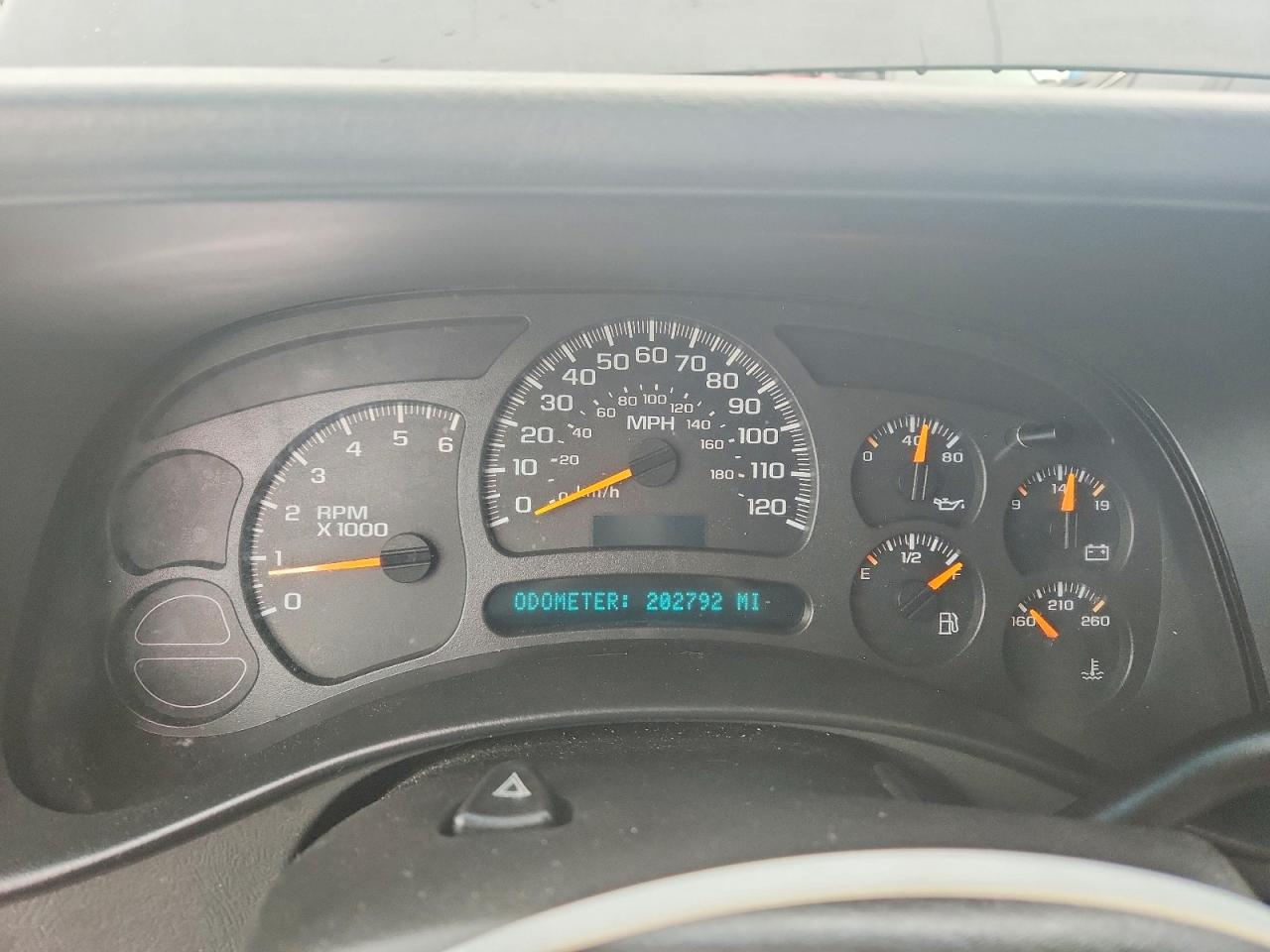 2003 CHEVROLET SUBURBAN K1500 photo 17