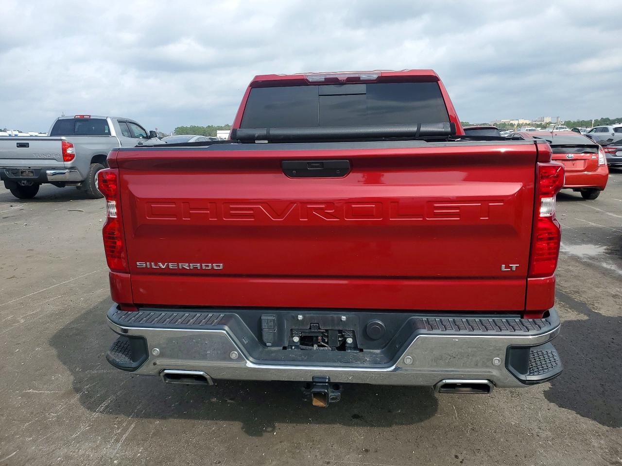 2020 CHEVROLET SILVERADO K1500 LT photo 6