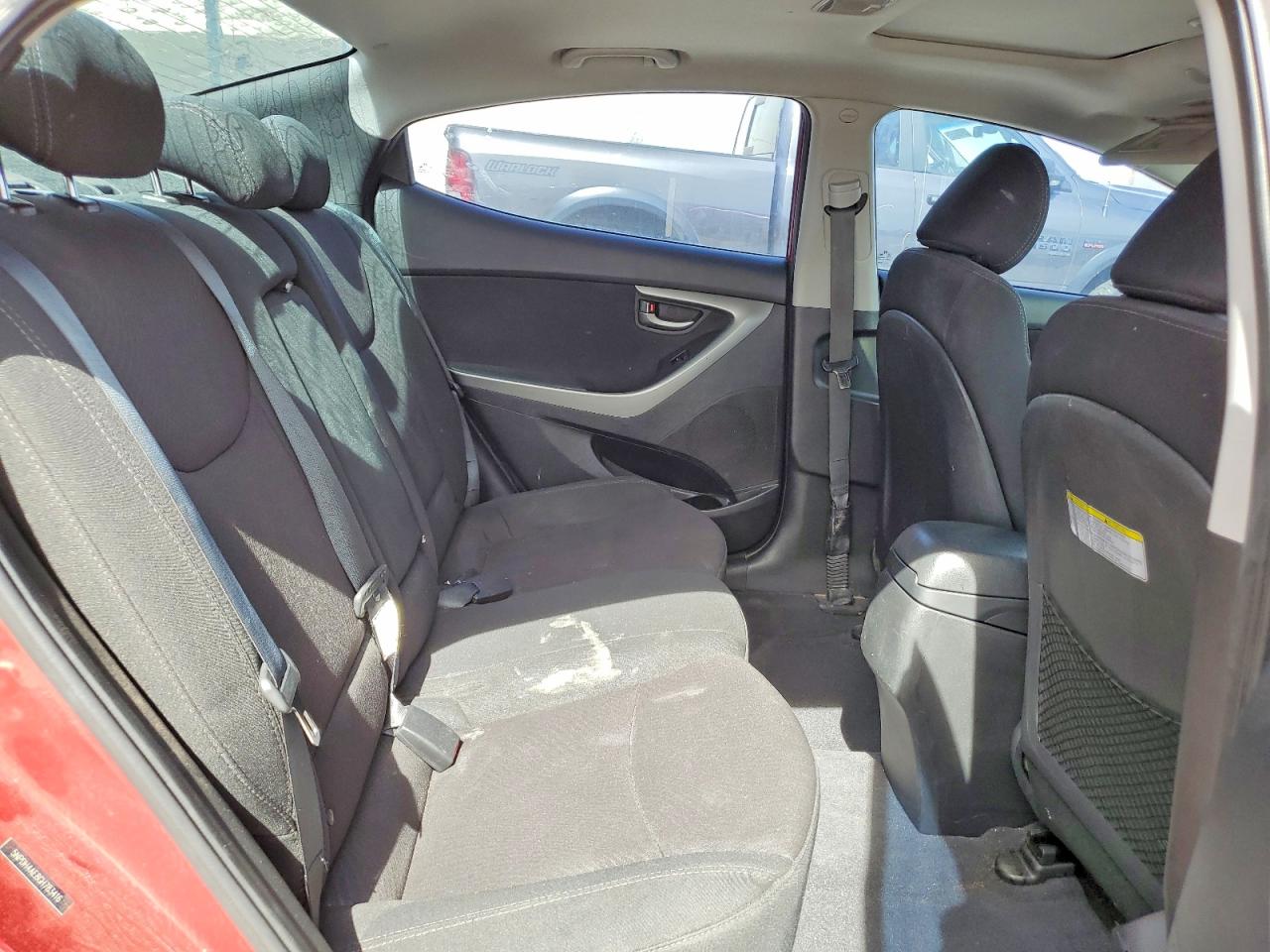 2016 HYUNDAI ELANTRA SE photo 19