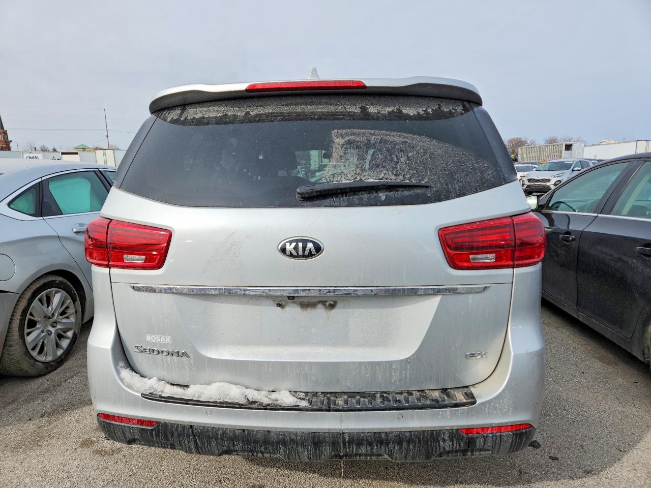 2019 KIA SEDONA LX photo 6