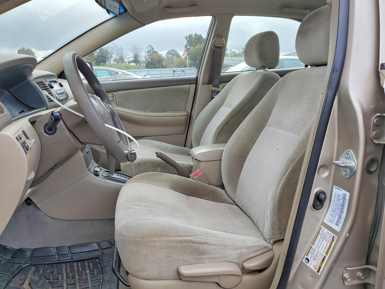 2005 TOYOTA COROLLA CE photo 13
