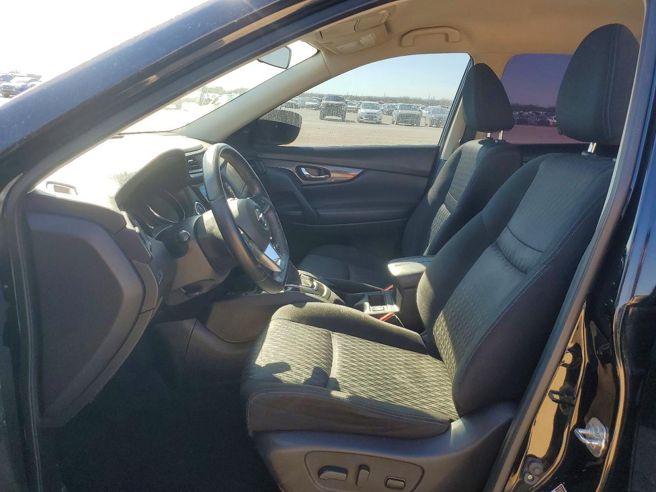 2019 NISSAN ROGUE photo 19