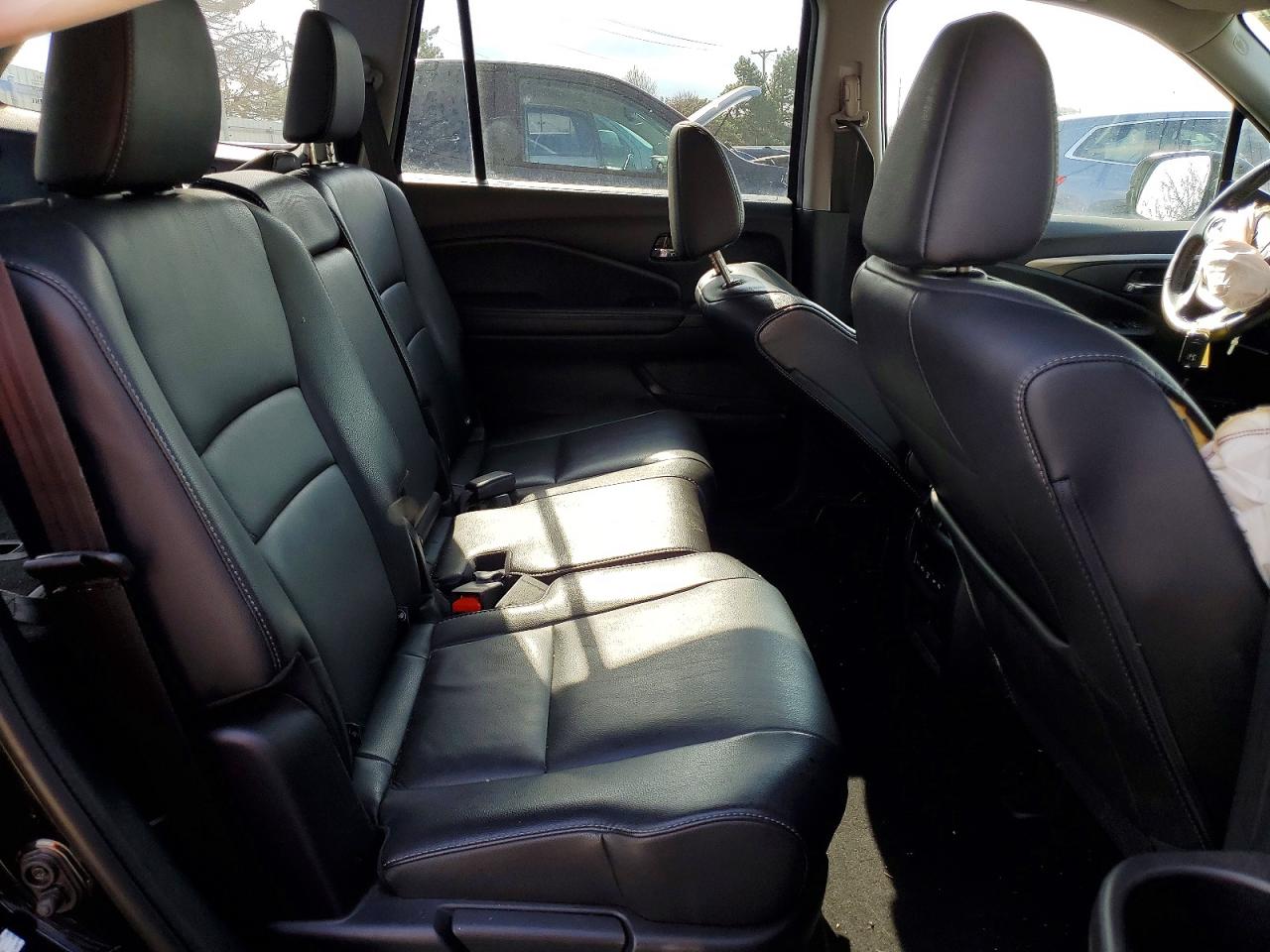 2016 HONDA PILOT EXL photo 11