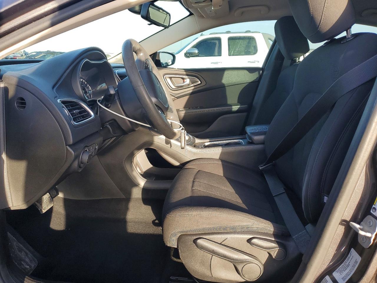 2016 CHRYSLER 200 LIMITED photo 13