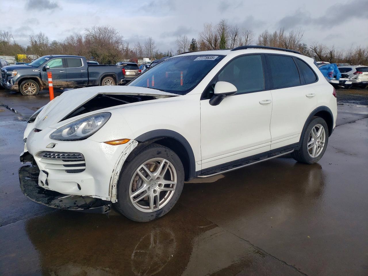 2012 PORSCHE CAYENNE