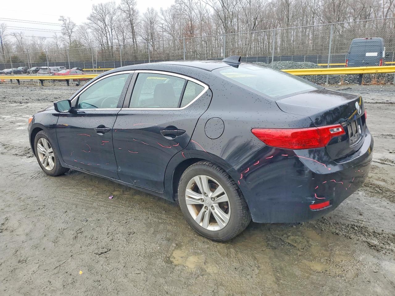2013 ACURA ILX 20 photo 2