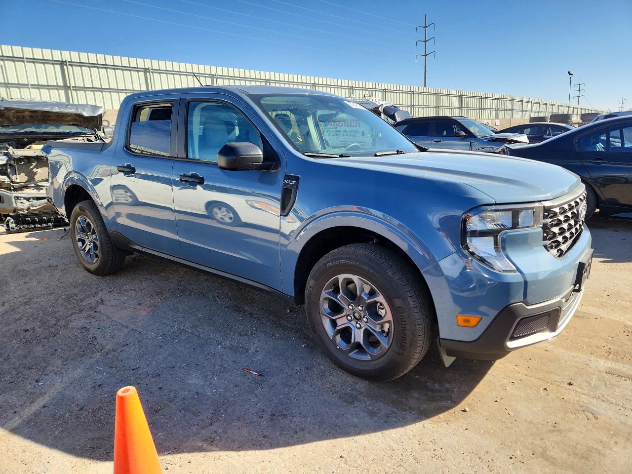 2025 FORD MAVERICK XLT photo 4