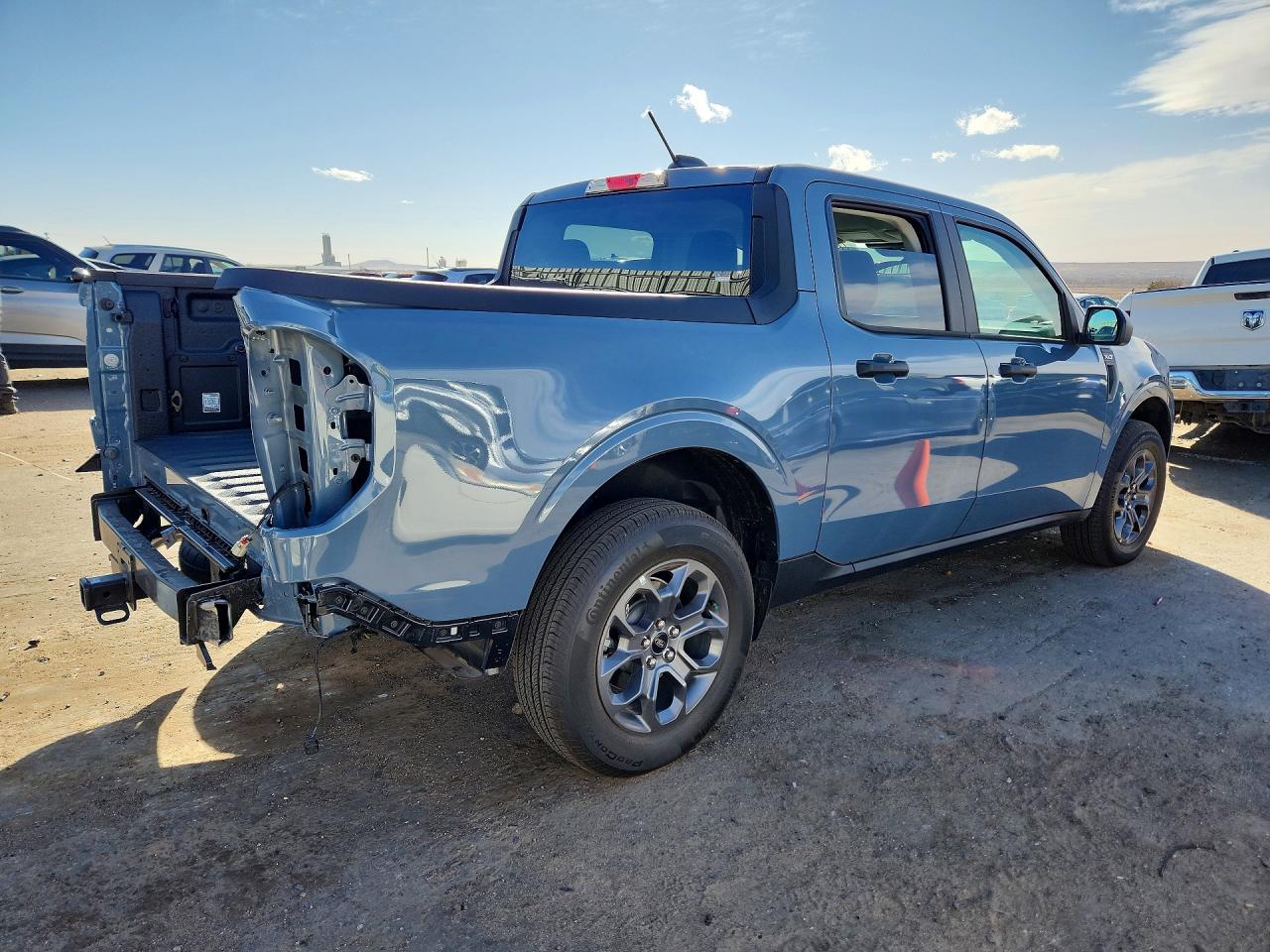 2025 FORD MAVERICK XLT photo 3