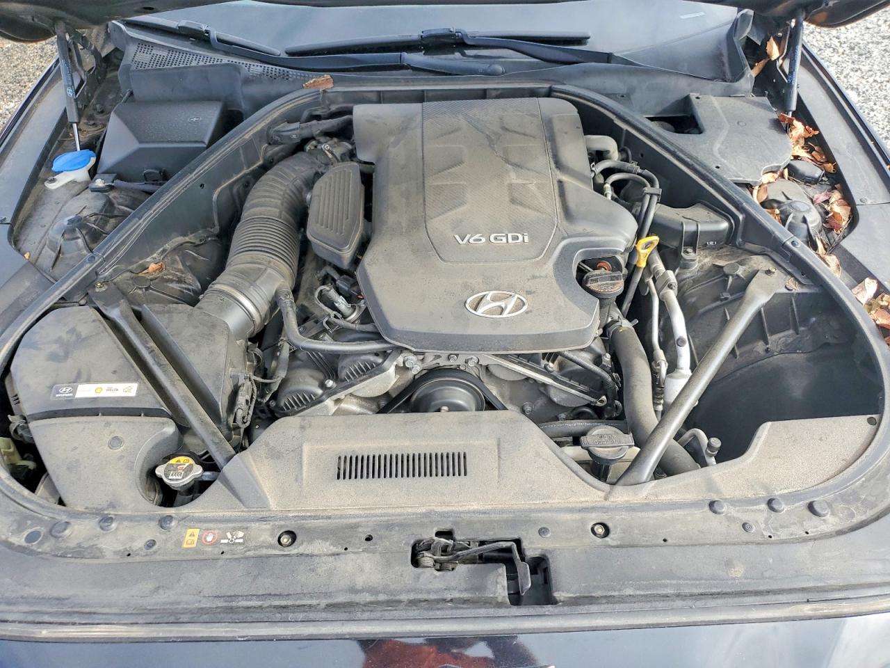 2015 HYUNDAI GENESIS 3.8L photo 11