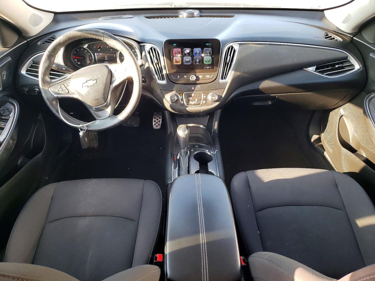 2017 CHEVROLET MALIBU LT photo 8
