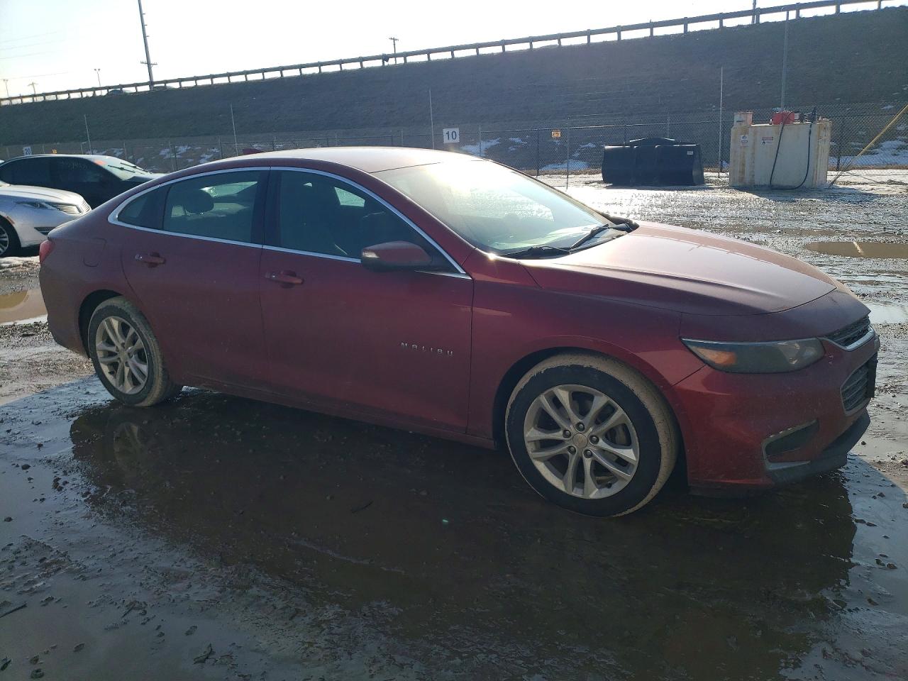 2017 CHEVROLET MALIBU LT photo 4