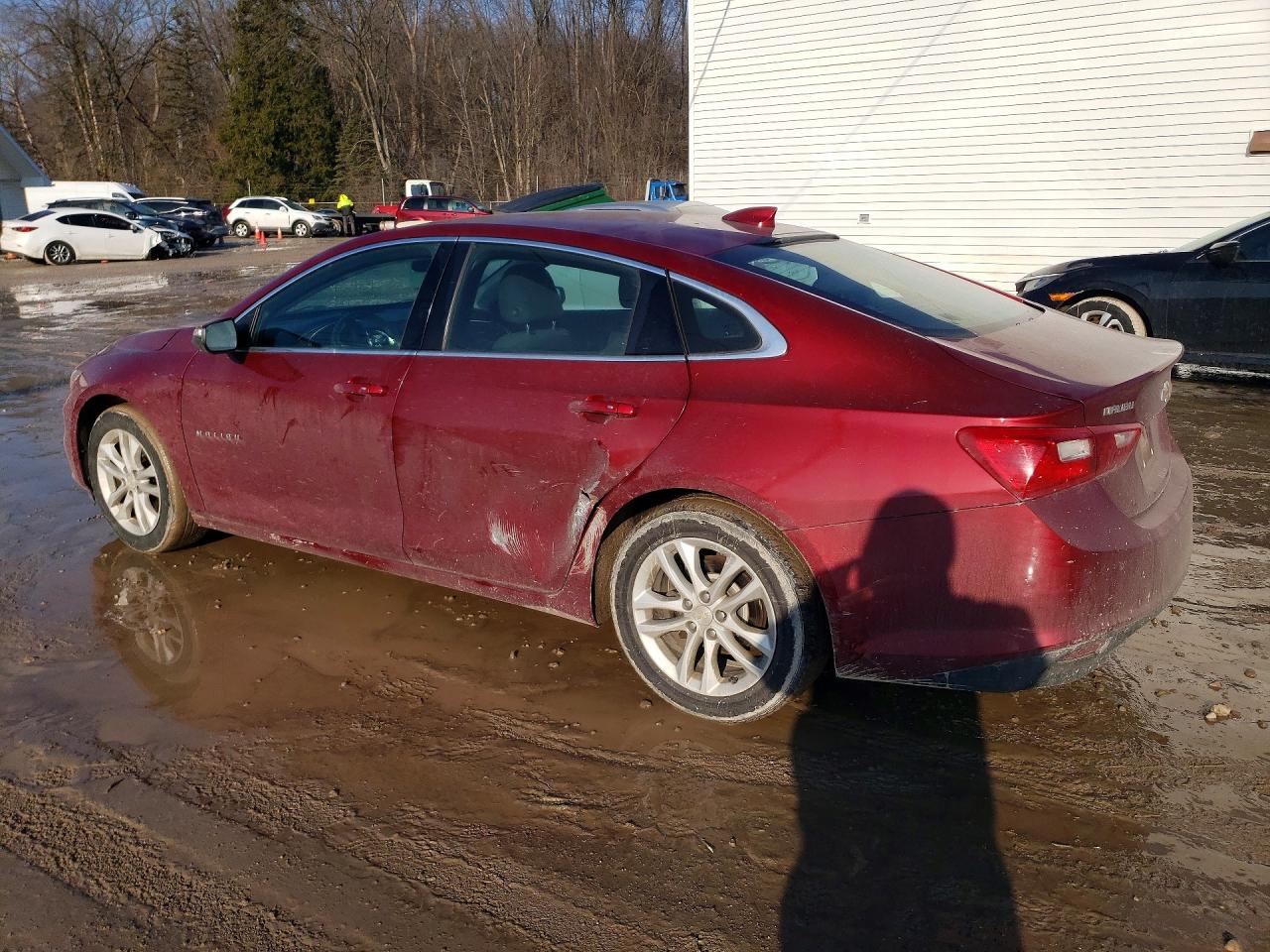 2017 CHEVROLET MALIBU LT photo 2