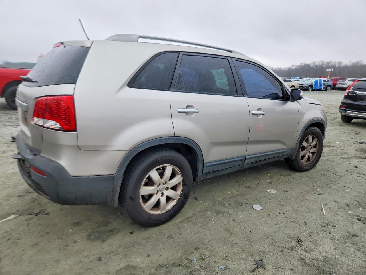 2012 KIA SORENTO BASE photo 3