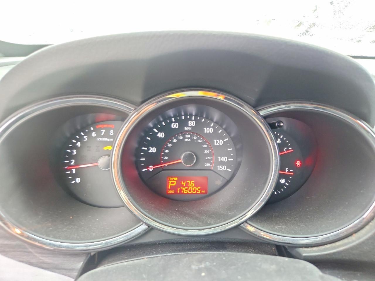 2012 KIA SORENTO BASE photo 9