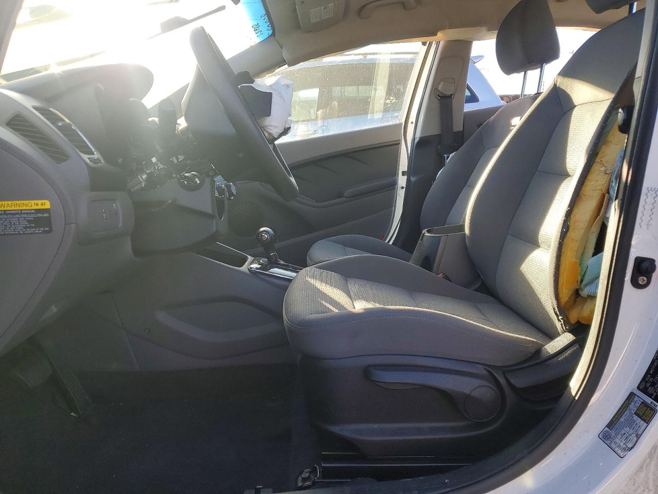 2017 KIA FORTE LX photo 7