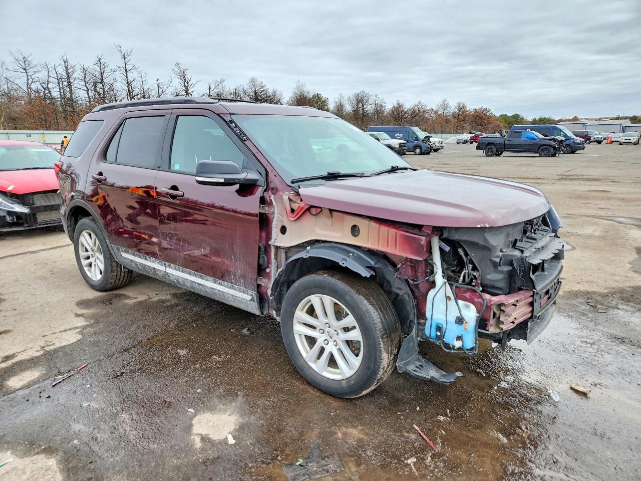 2018 FORD EXPLORER XLT photo 4