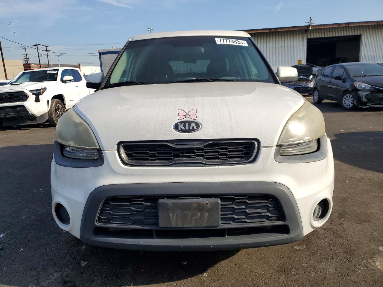 2013 KIA SOUL + photo 9