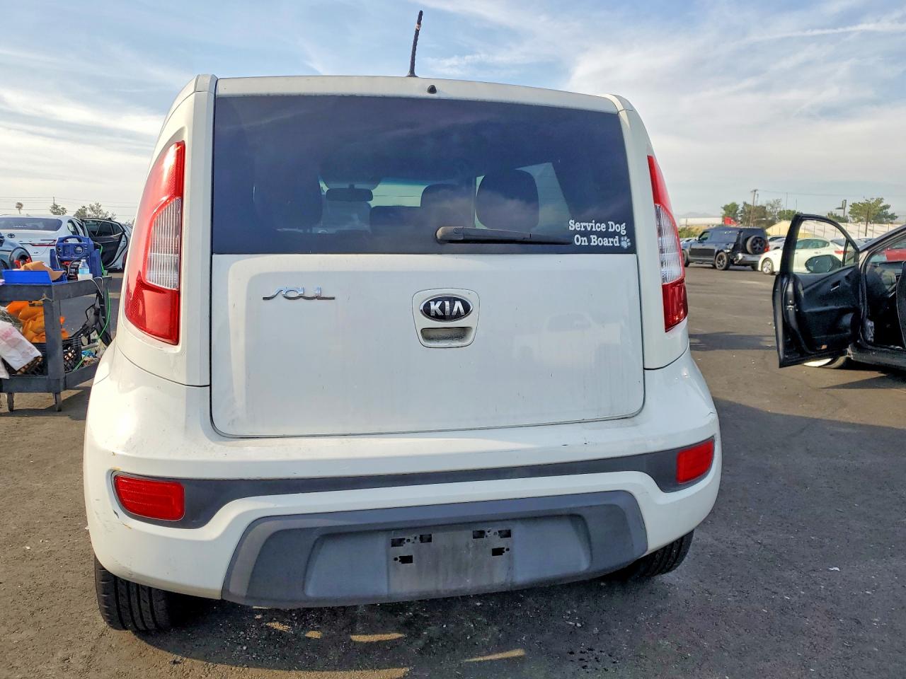 2013 KIA SOUL + photo 11