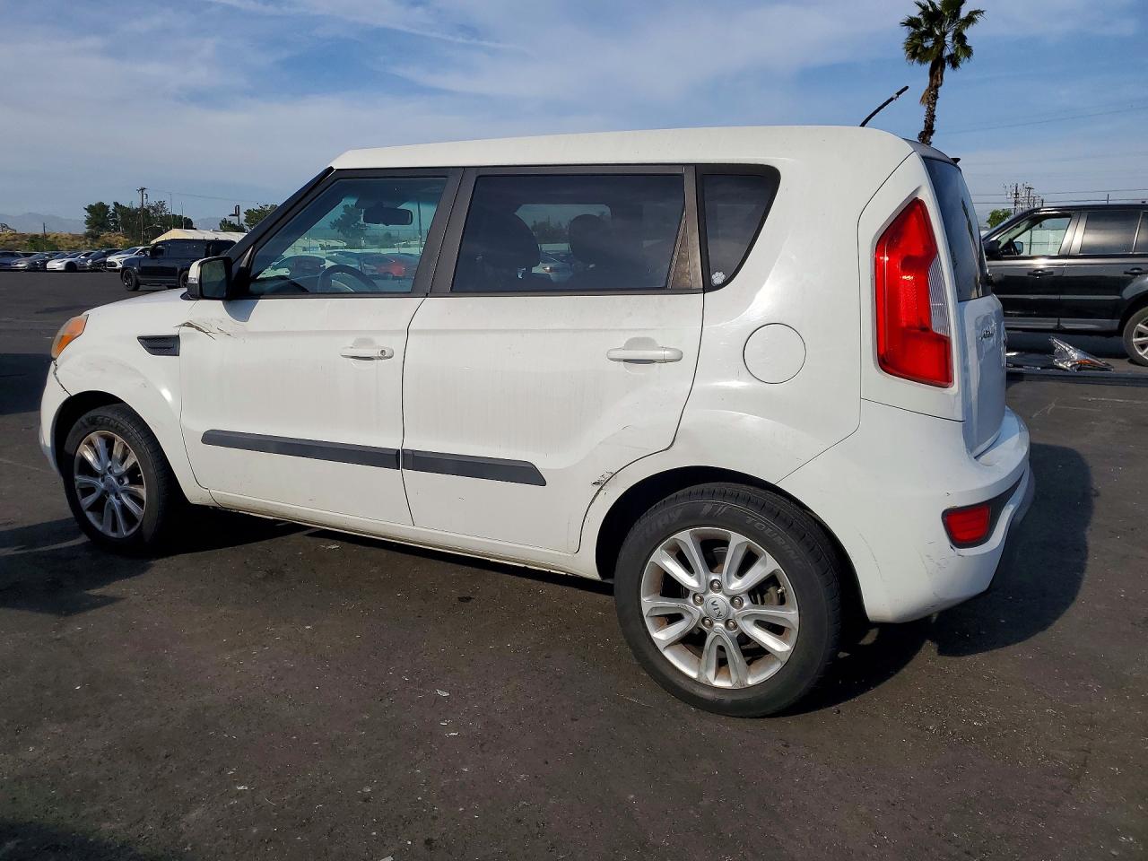 2013 KIA SOUL + photo 3
