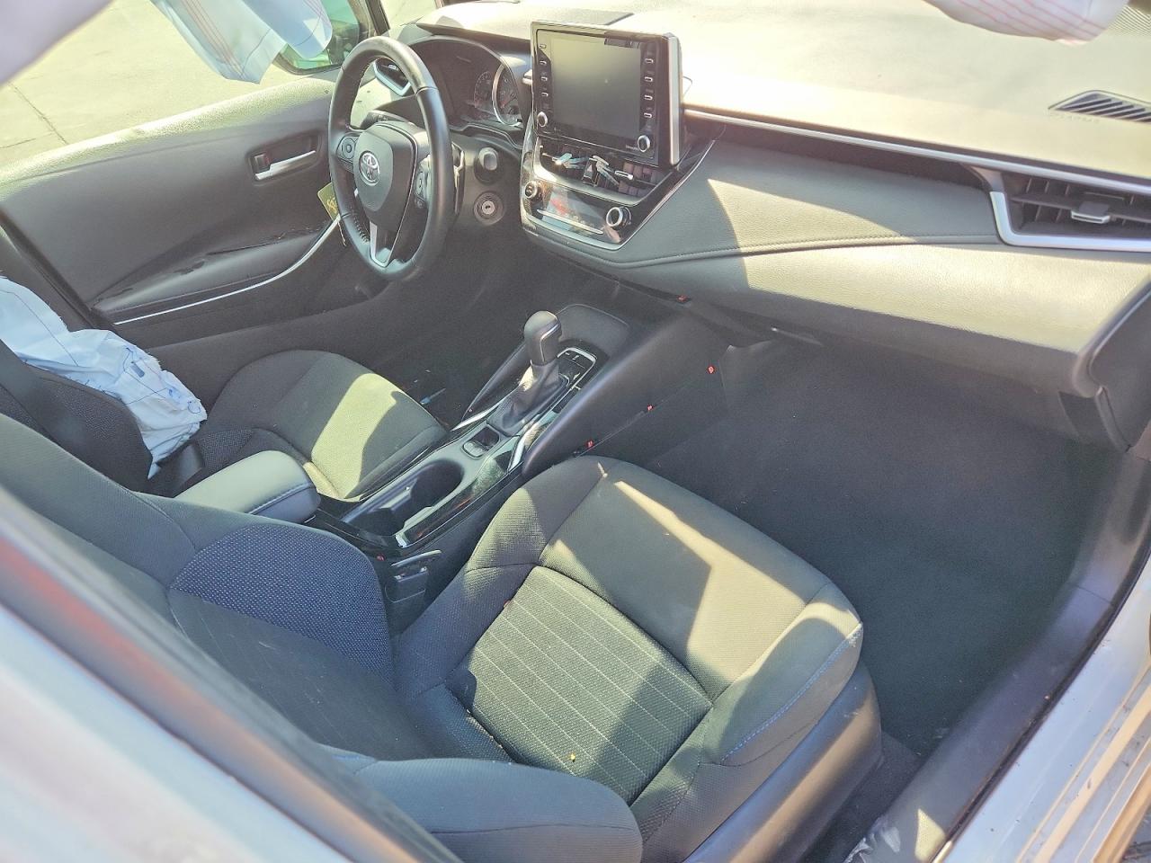 2021 TOYOTA COROLLA SE photo 8