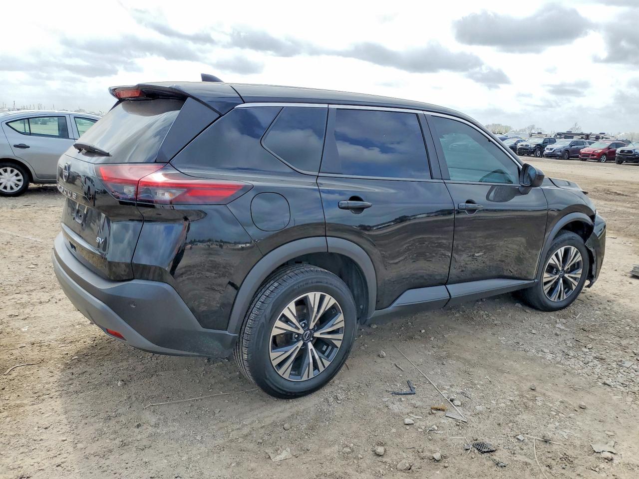 2023 NISSAN ROGUE SV photo 3