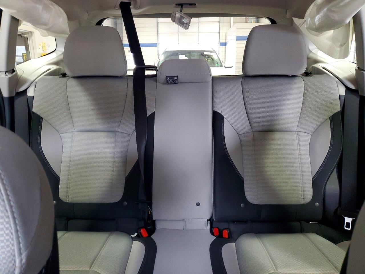 2020 SUBARU FORESTER photo 10