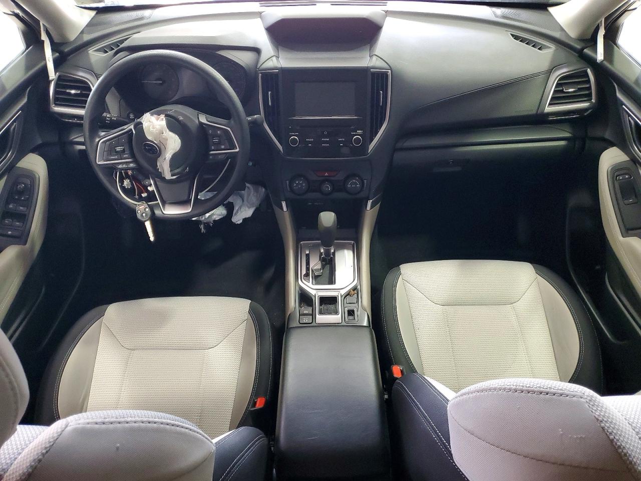 2020 SUBARU FORESTER photo 8