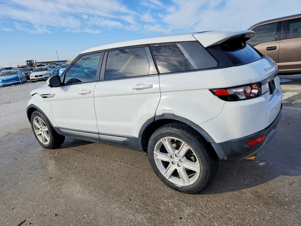 2015 LAND ROVER RANGE ROVER EVOQUE PURE PLUS photo 4
