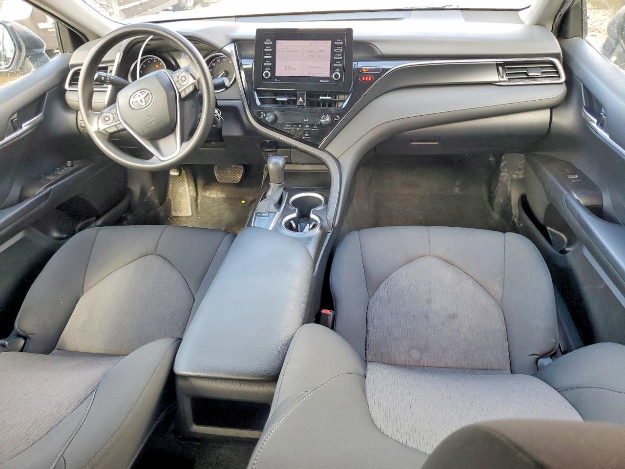 2023 TOYOTA CAMRY LE photo 15