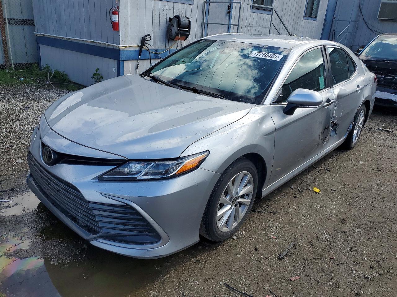 2023 TOYOTA CAMRY