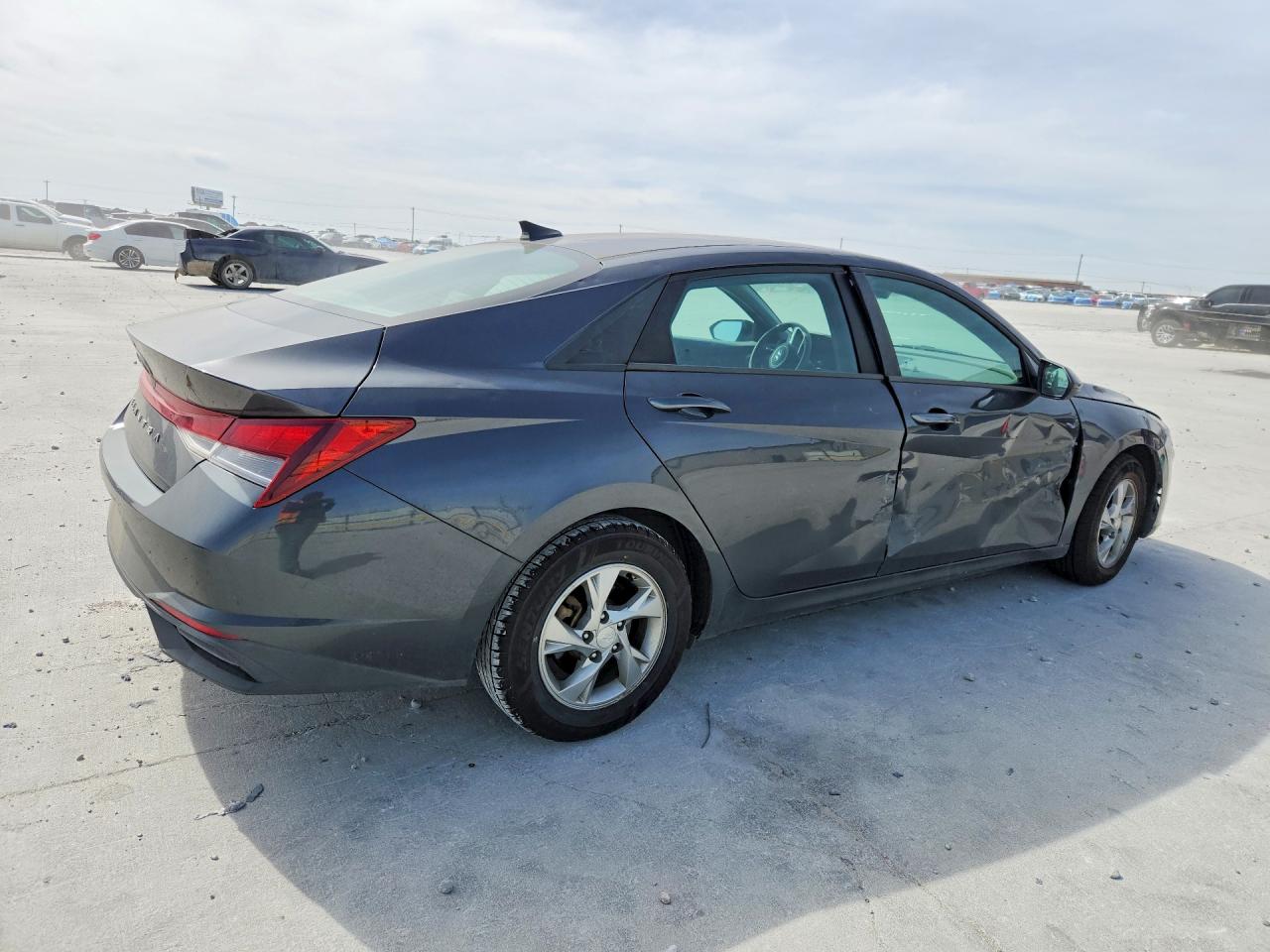 2021 HYUNDAI ELANTRA SE photo 5