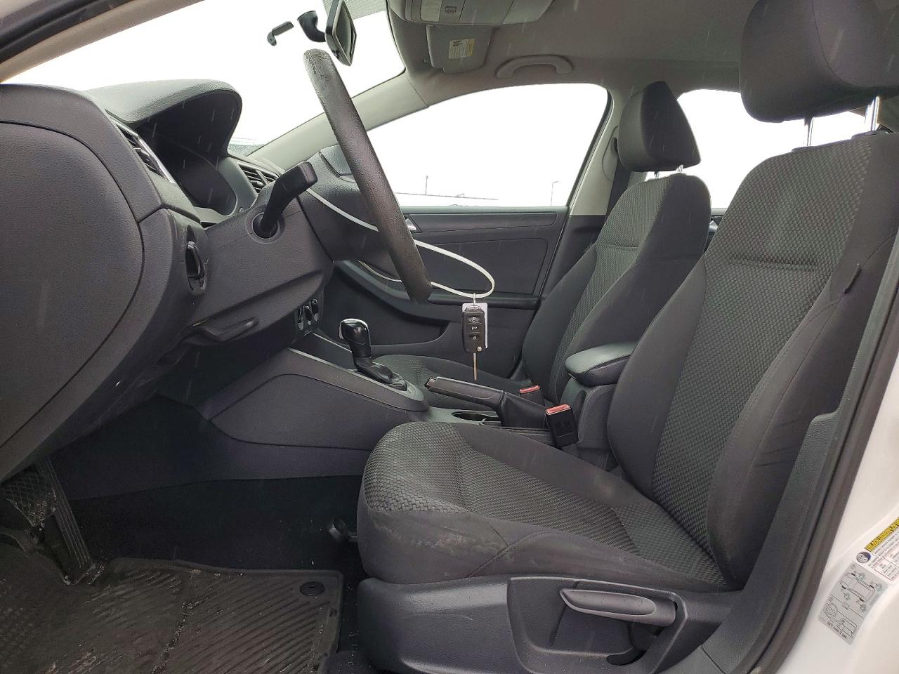2013 VOLKSWAGEN JETTA BASE photo 13