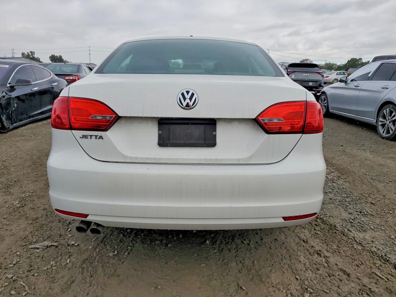 2013 VOLKSWAGEN JETTA BASE photo 11