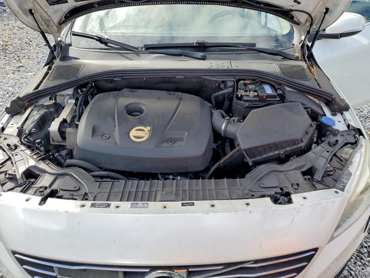 2015 VOLVO S60 PLATINUM photo 11