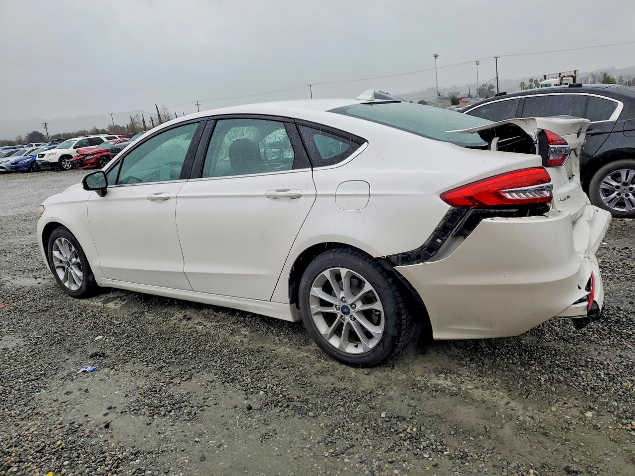 2020 FORD FUSION SE photo 4