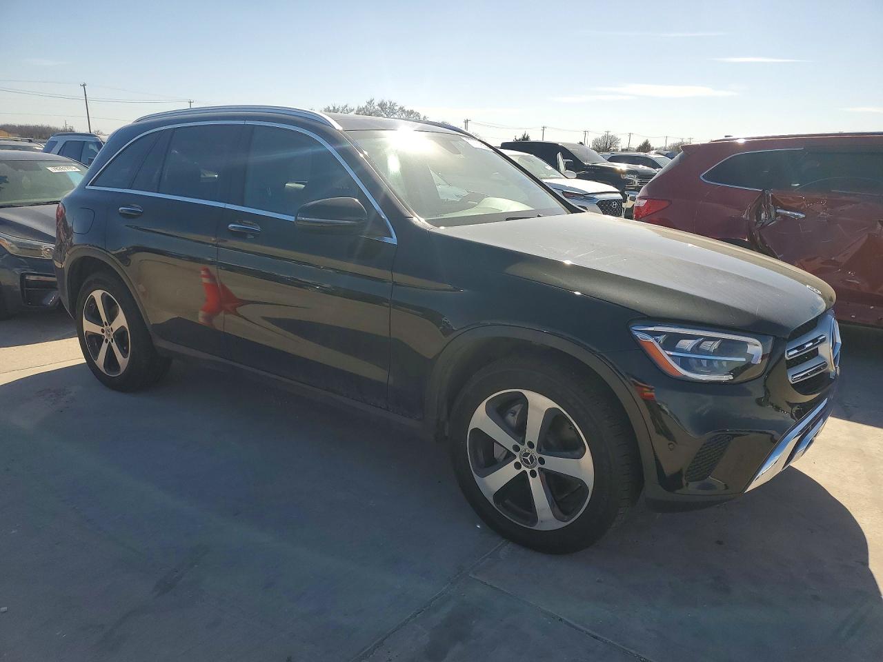 2021 MERCEDES-BENZ GLC 300 photo 4
