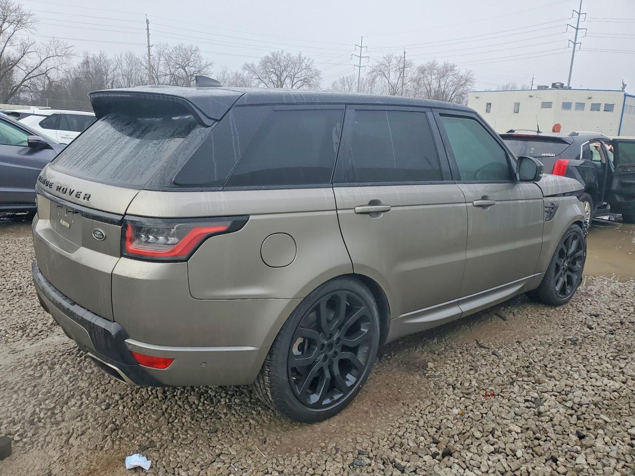2020 LAND ROVER RANGE ROVER SPORT P525 HSE photo 3