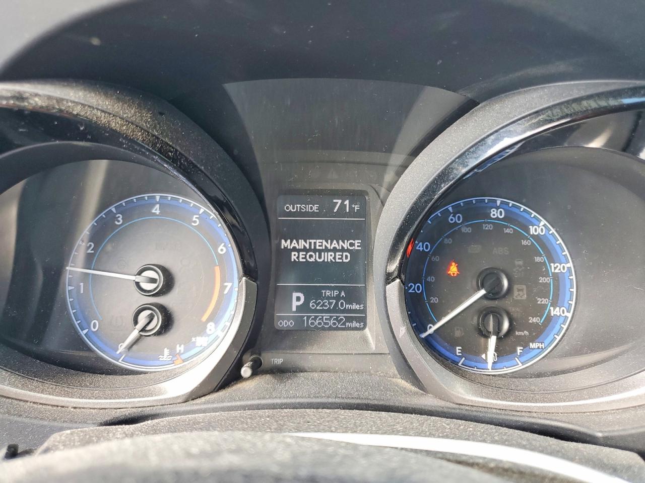 2014 TOYOTA COROLLA L photo 17