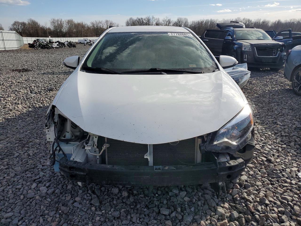 2014 TOYOTA COROLLA L photo 9