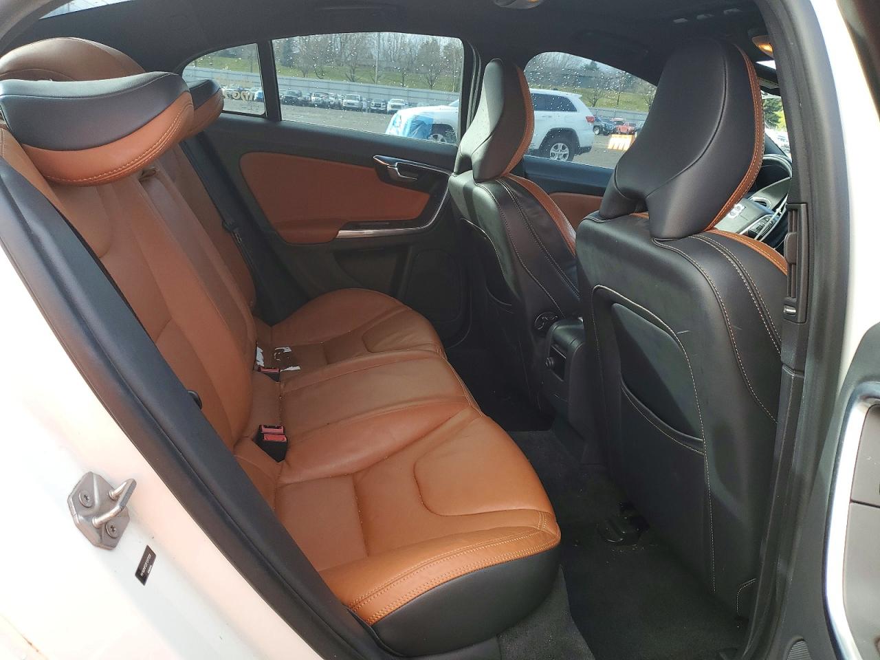 2015 VOLVO S60 PREMIER+ photo 19