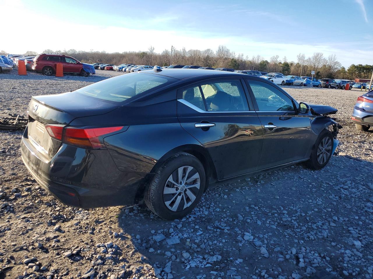 2019 NISSAN ALTIMA S photo 5