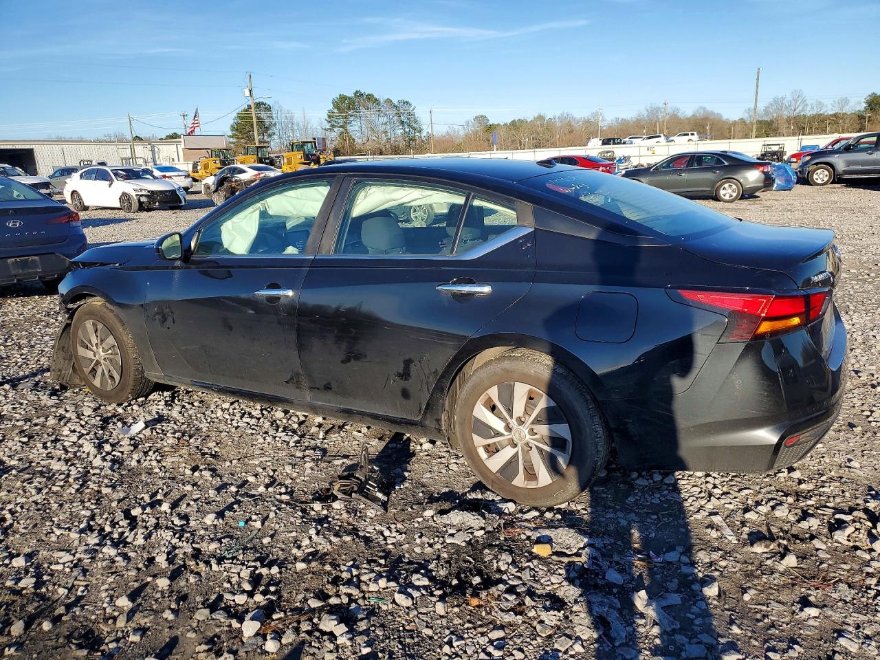 2019 NISSAN ALTIMA S photo 3