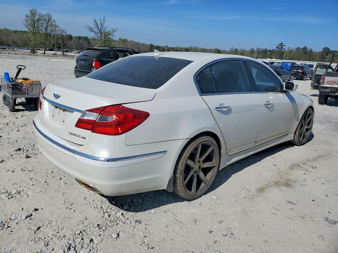 2012 HYUNDAI GENESIS 4.6L photo 3
