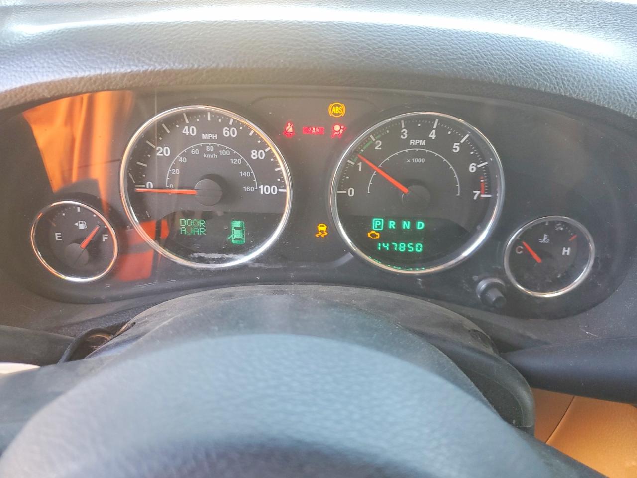 2012 JEEP WRANGLER UNLIMITED SAHARA photo 25